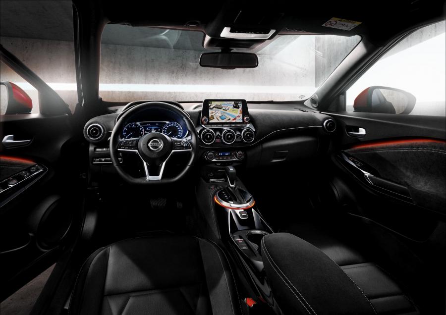 Торпедо Nissan Juke Premiere Edition 2019 года  (WW) (фото 3 из 4)